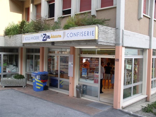 Laden l'Abeille in Grône